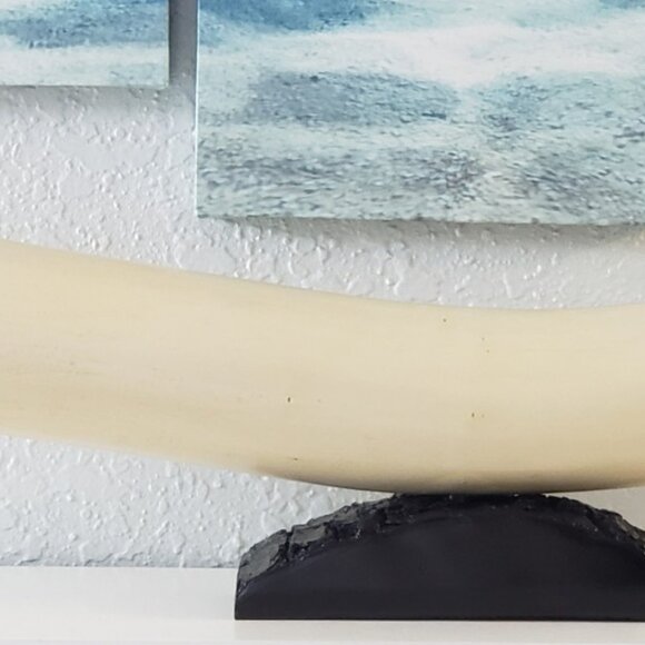 REALISM FAUX ART ELEPHANT TUSK NEUTRAL COLOR WOOD CARVING 30" EBONY WOOD 🦏 - Picture 8 of 16